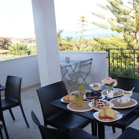 Residenza Anna Calabria Bed & Breakfast Briatico Bagian luar foto