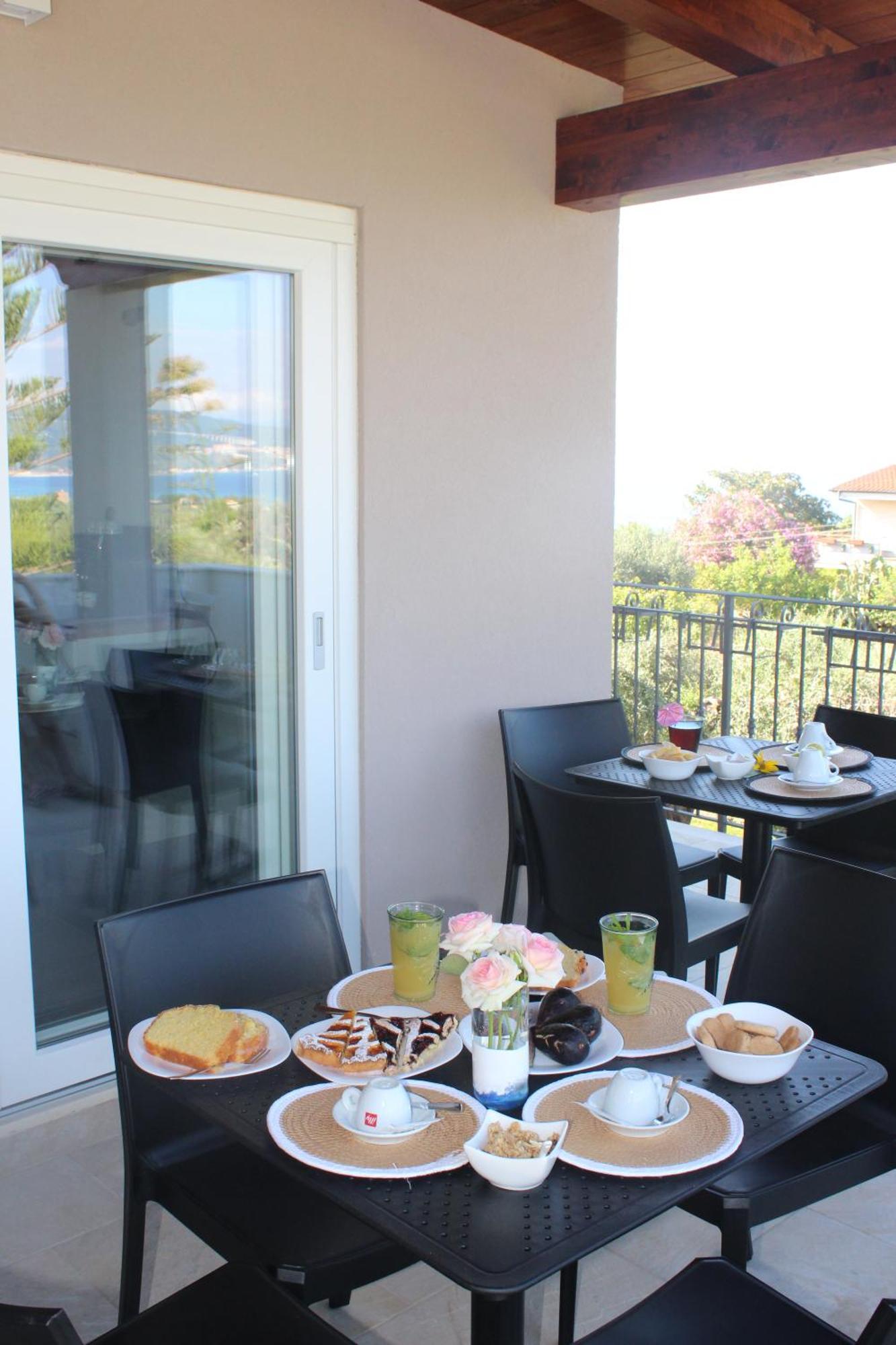 Residenza Anna Calabria Bed & Breakfast Briatico Bagian luar foto