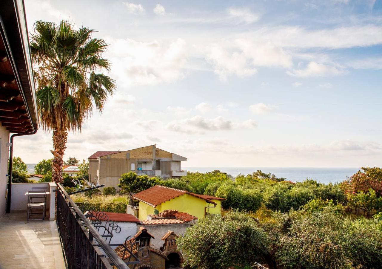 Residenza Anna Calabria Bed & Breakfast Briatico Bagian luar foto